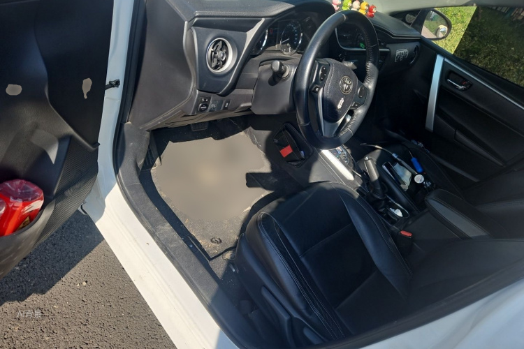 Toyota Corolla 2017 #18 Toyota Corolla 2017 car image #18