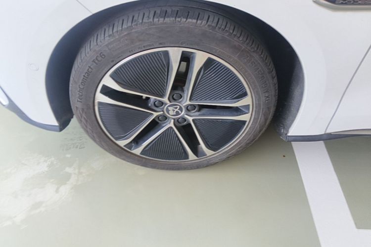 BYD Han 2021 car image #9
