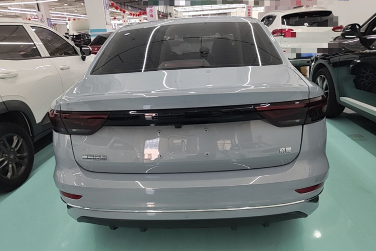 GEELY Emgrand 2025 #6 GEELY Emgrand 2025 car image #6