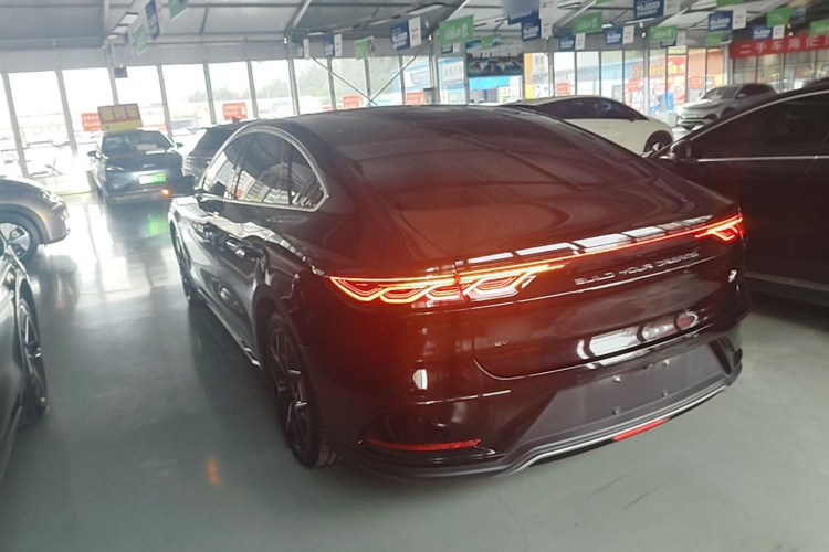 BYD Han 2023 car image #5