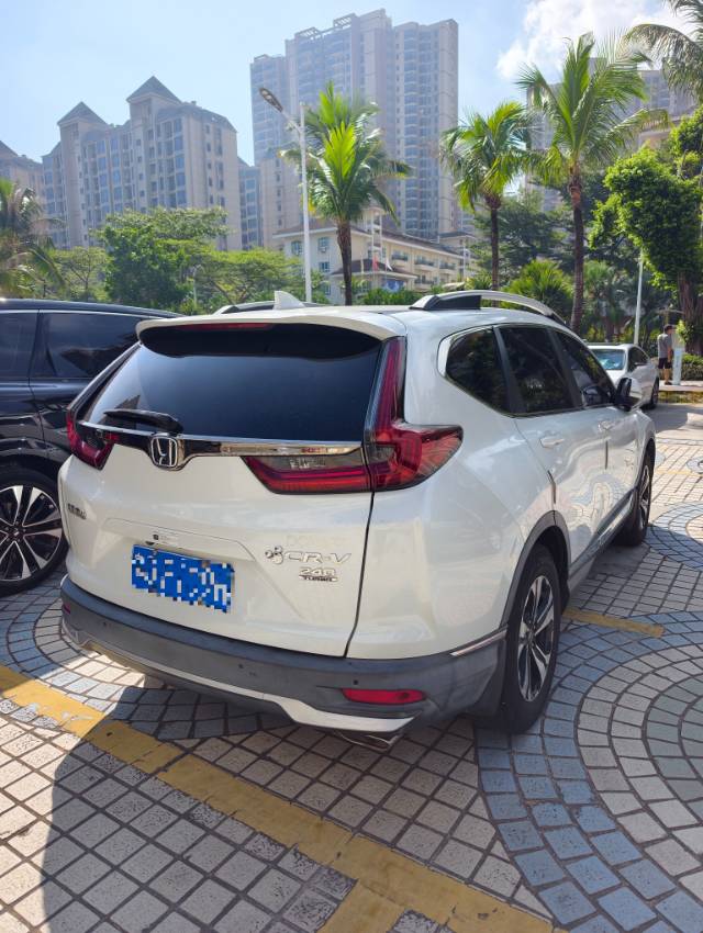 Honda CR-V 2022 صورة سيارة #2