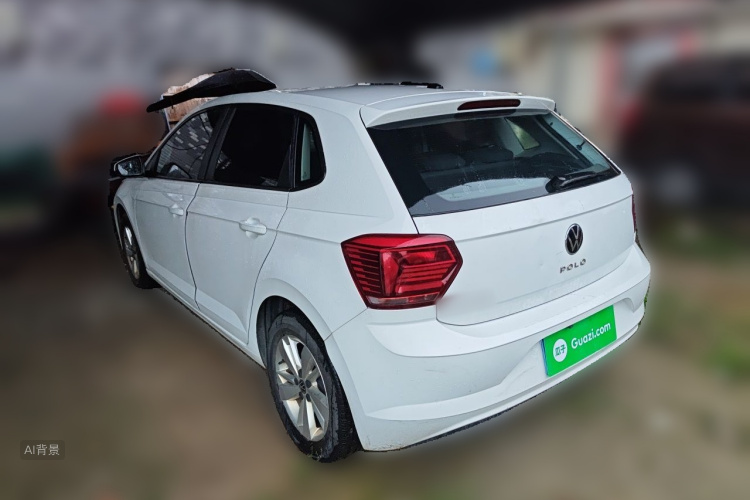 Volkswagen Polo 2023 car image #5
