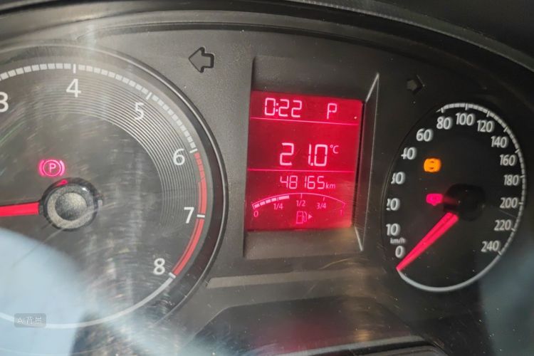 Volkswagen Santana 2017 car image #14