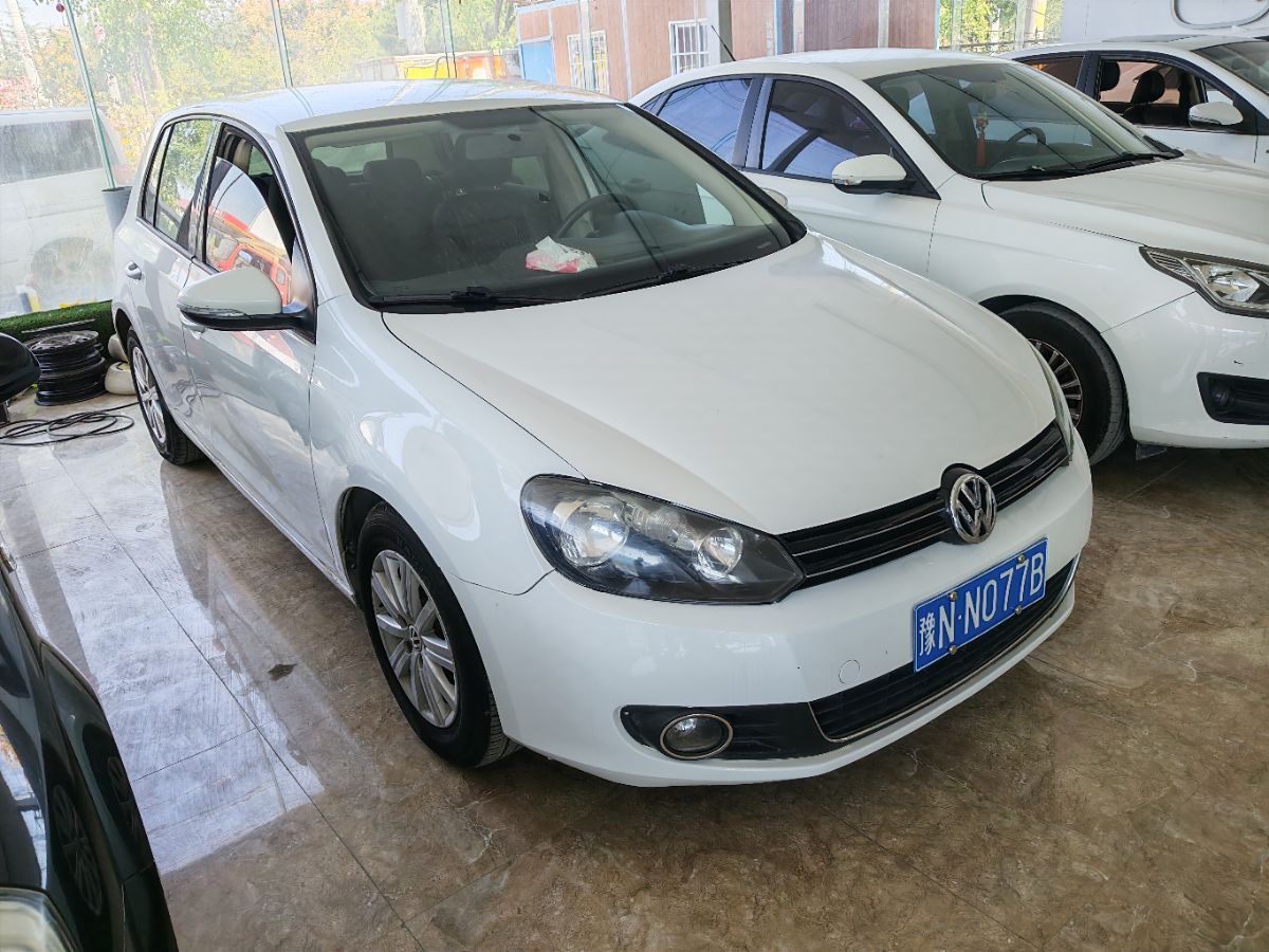 Volkswagen Golf 2012 Volkswagen Golf 2012 car image