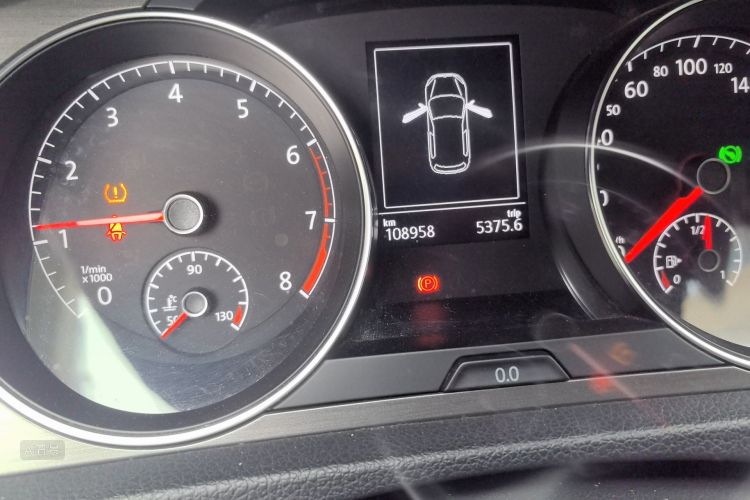 Volkswagen Golf 2015 car image #14