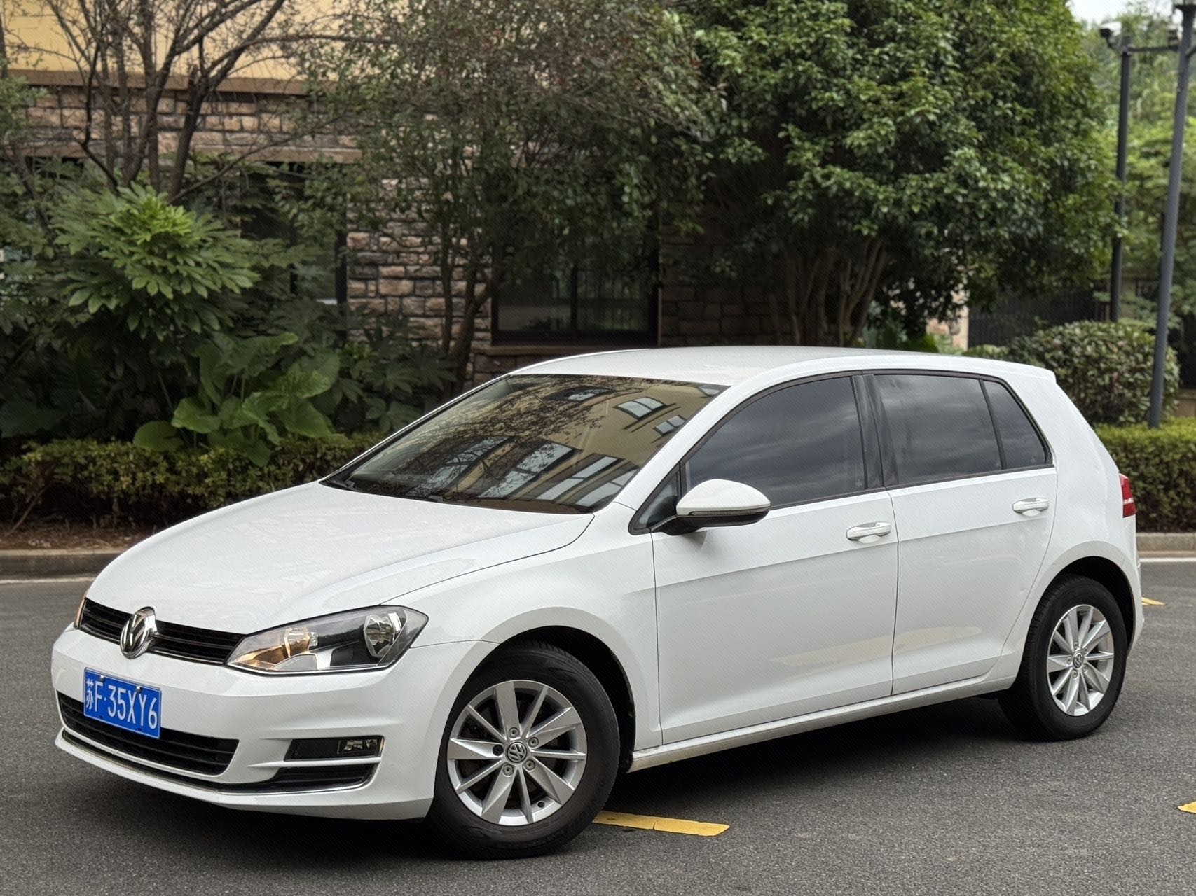 2014 car image 