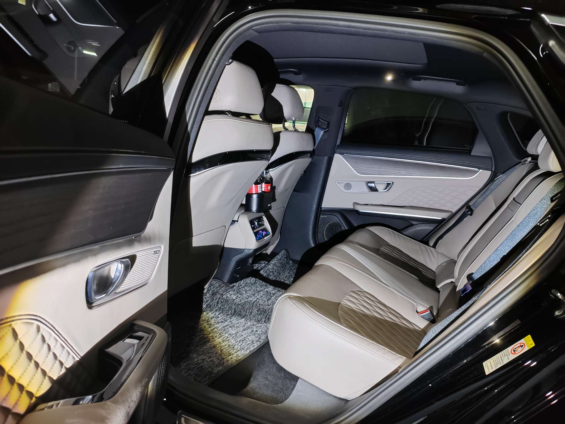 BYD Han 2024 car image #6