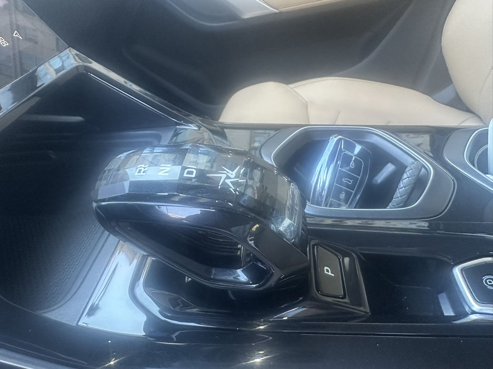 GEELY Boyue L 2023 #5 GEELY Boyue L 2023 изображение автомобиля #5