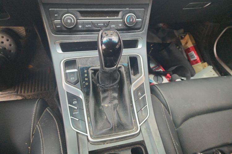 GEELY Emgrand 2020 #14 GEELY Emgrand 2020 car image #14