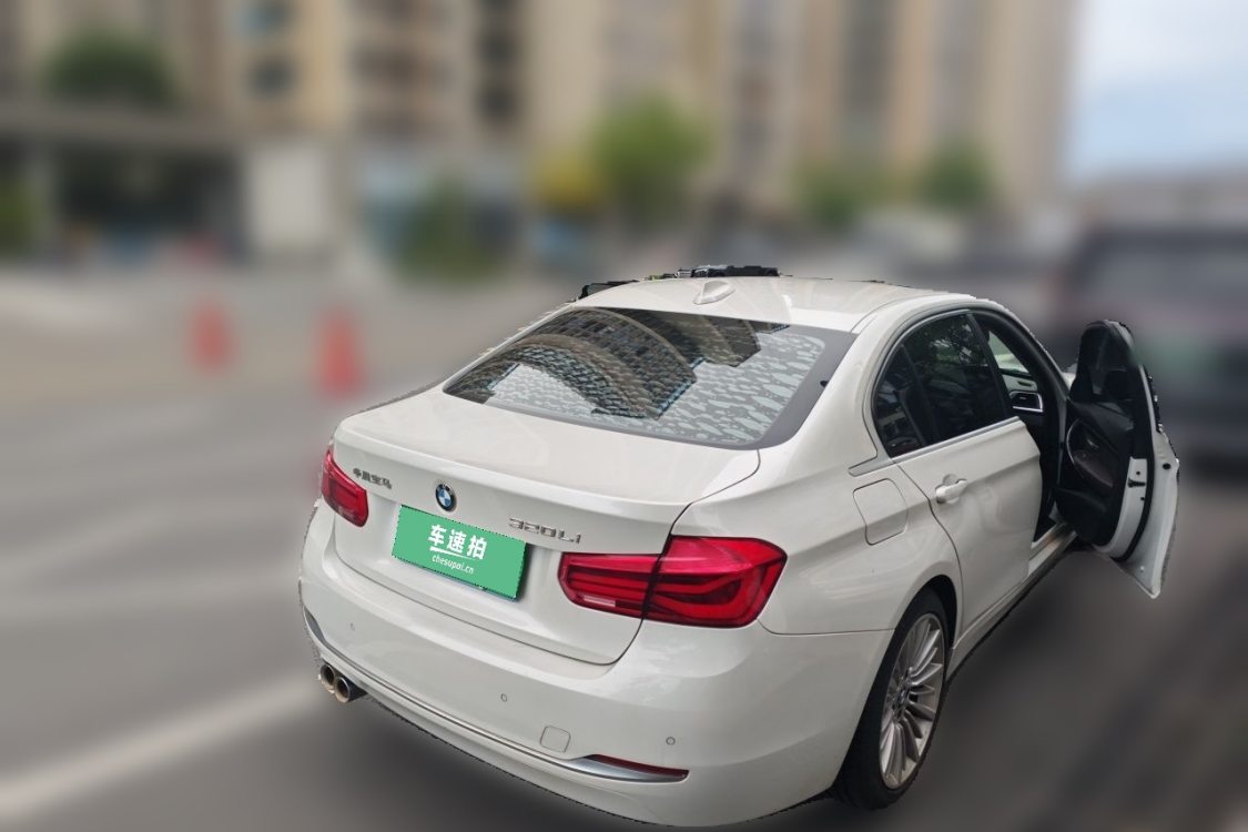 BMW 3 Series 2018 #4 BMW 3 Series 2018 car image #4