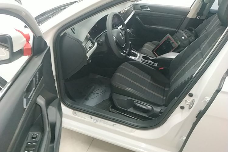 Volkswagen Lavida 2022 car image #16