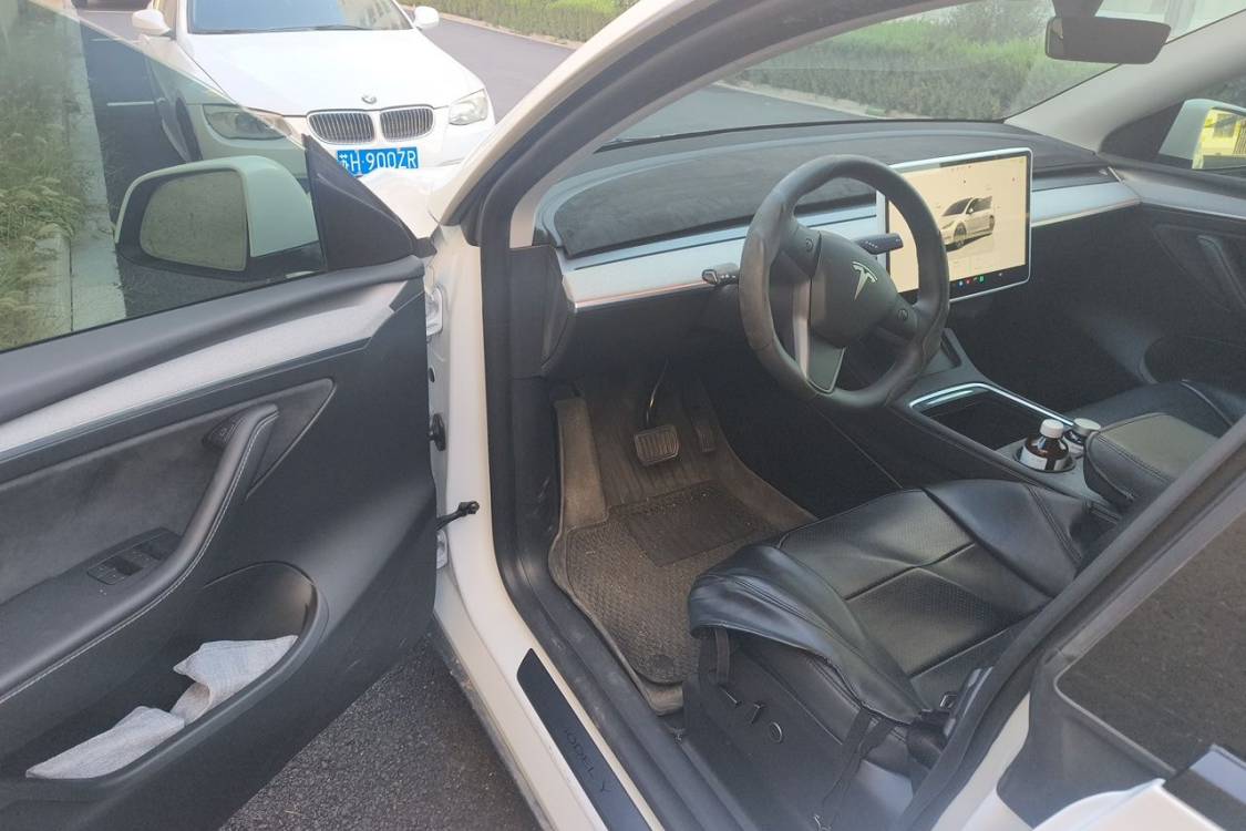 Tesla Model Y 2024 #23 Tesla Model Y 2024 car image #23