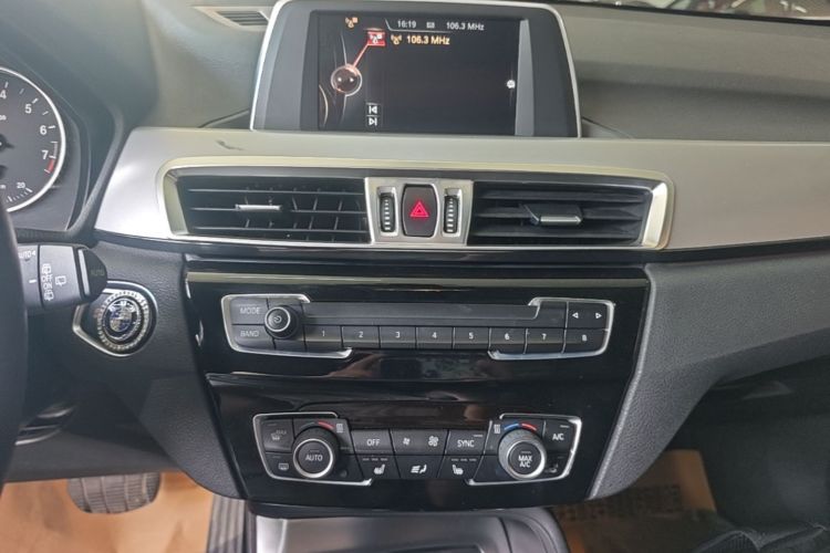 BMW X1 2017 #13 BMW X1 2017 immagine di auto #13