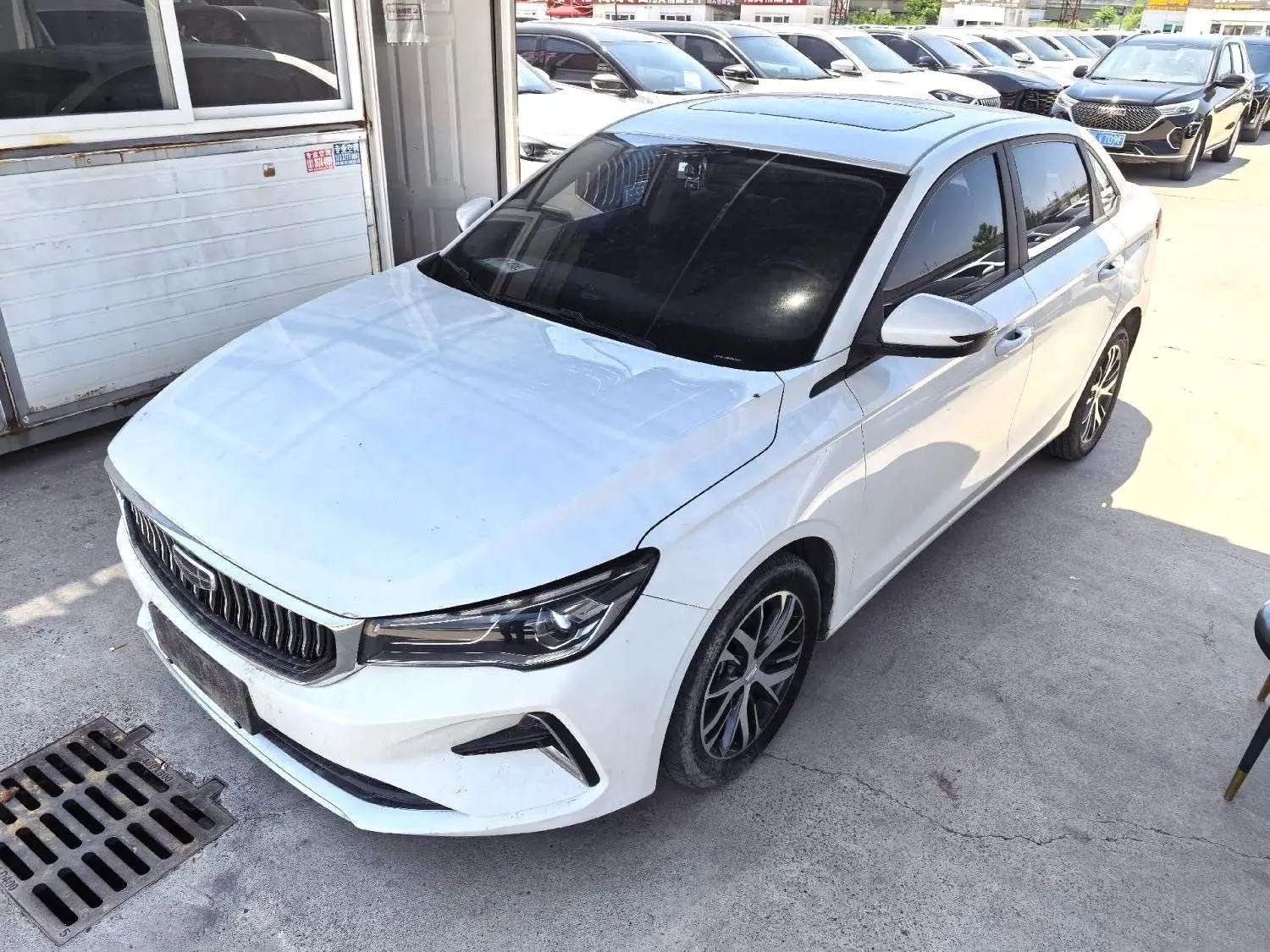 GEELY Emgrand 2023 imagen de coche 