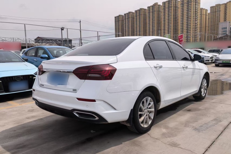 GEELY Emgrand 2021 car image #7
