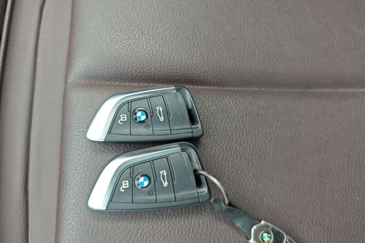 BMW X1 2020 car image #9