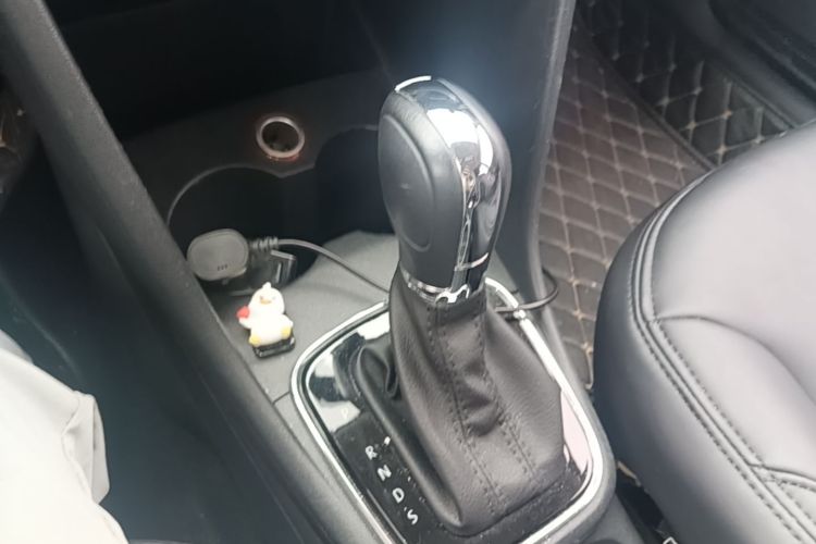 Volkswagen Polo 2017 #14 Volkswagen Polo 2017 car image #14