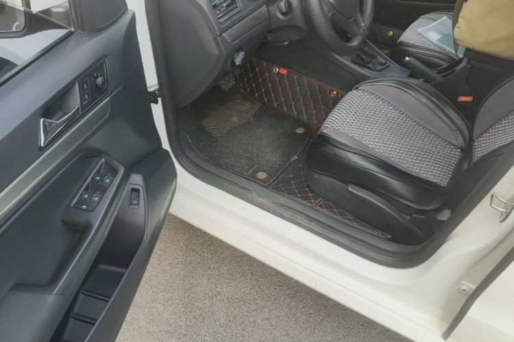 Volkswagen Lavida 2020 car image #16