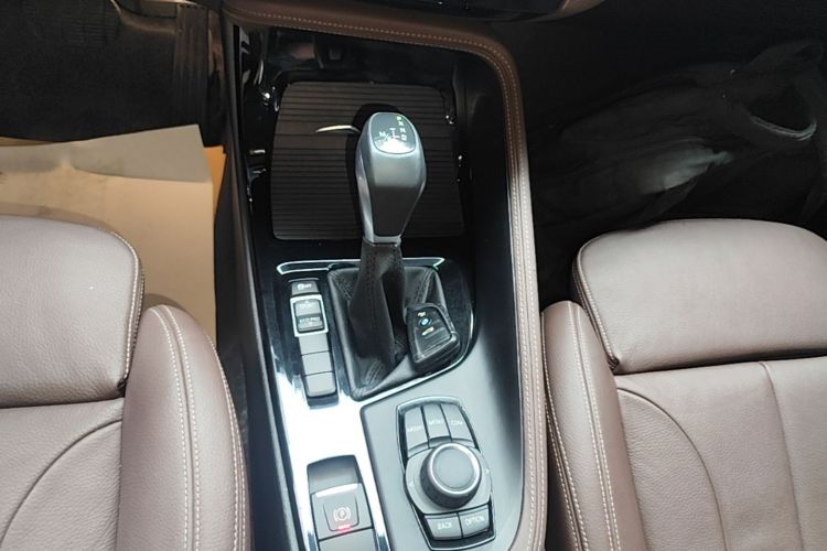 BMW X1 2019 #18 BMW X1 2019 car image #18