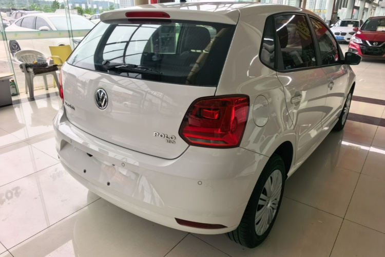 Volkswagen Polo 2019 car image #7