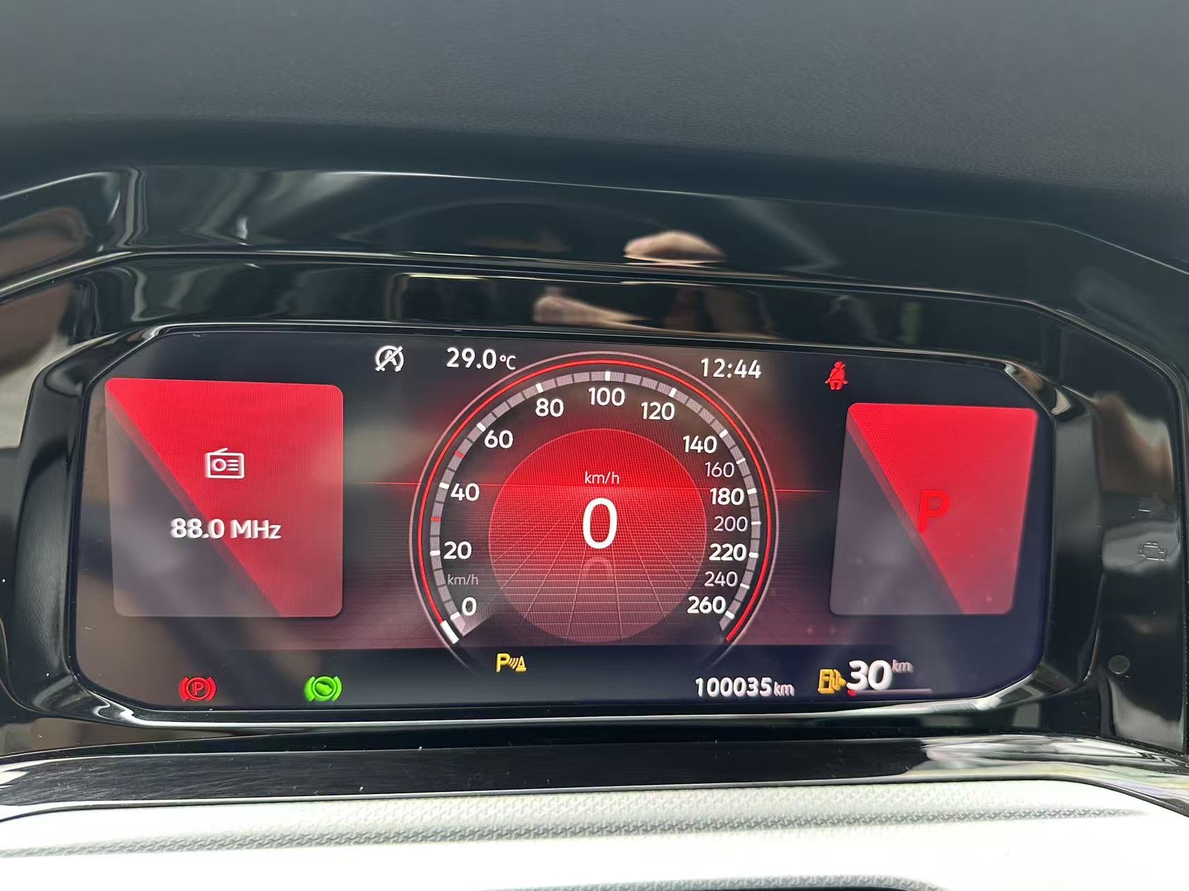 Volkswagen Golf 2021 car image #7