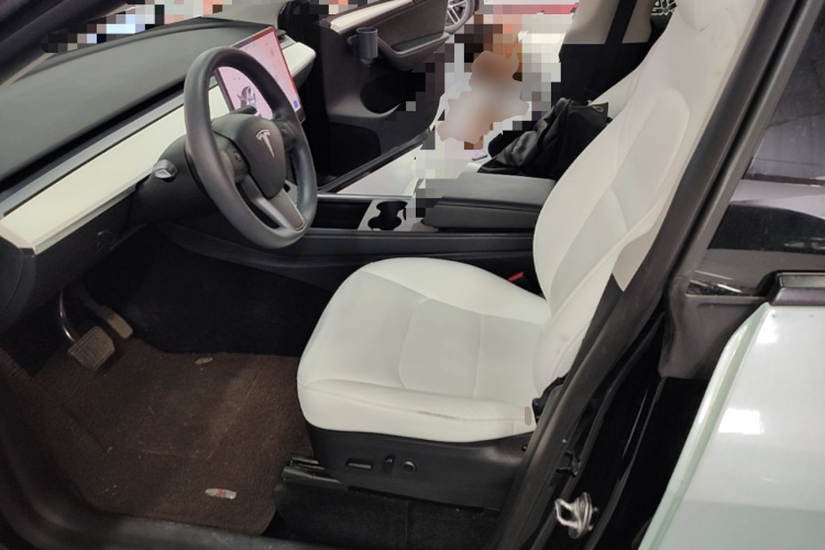 Tesla Model Y 2021 #15 Tesla Model Y 2021 car image #15