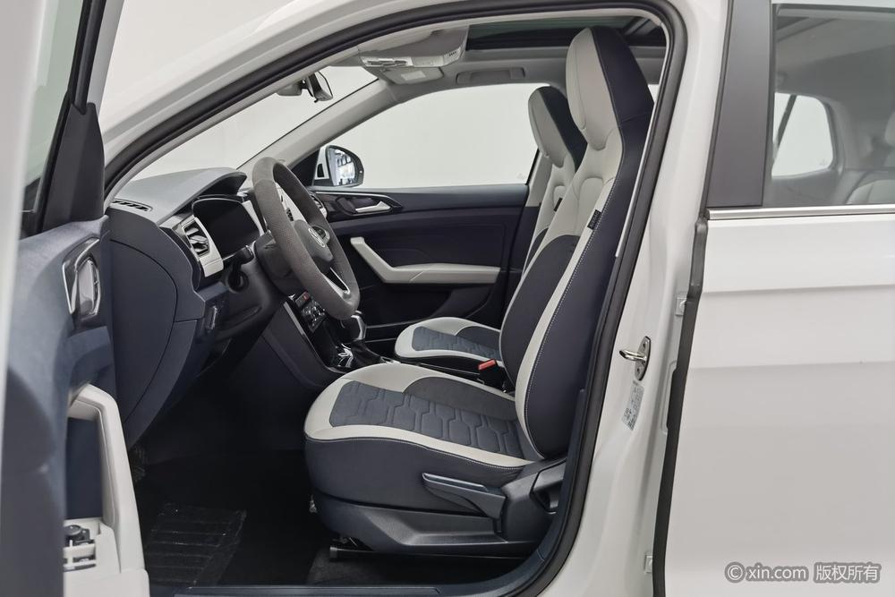 Volkswagen Tharu 2025 car image #17