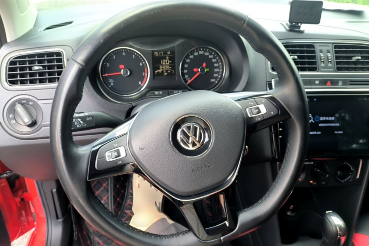 Volkswagen Polo 2019 #11 Volkswagen Polo 2019 car image #11