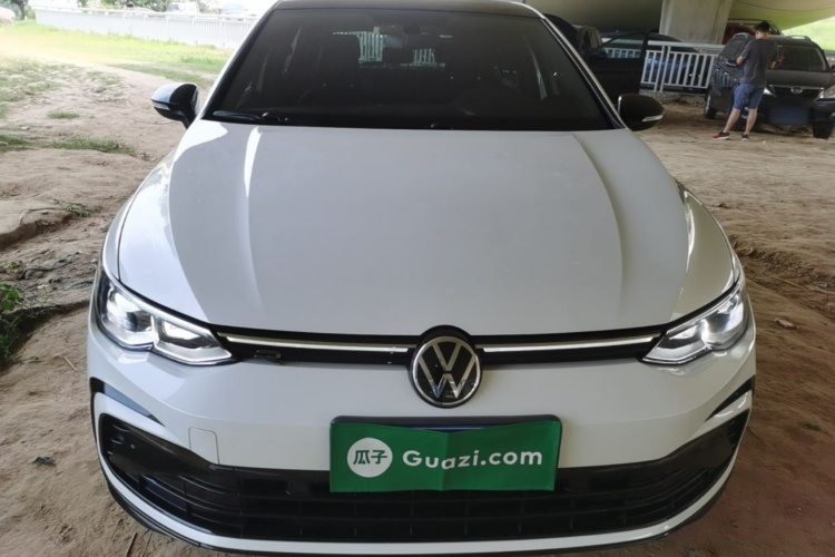 Volkswagen Golf 2023 #3 Volkswagen Golf 2023 صورة سيارة #3