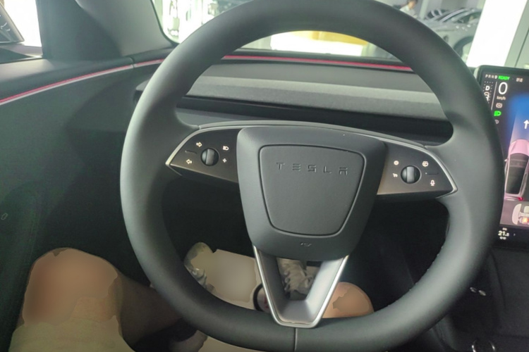 Tesla Model 3 2025 #11 Tesla Model 3 2025 car image #11