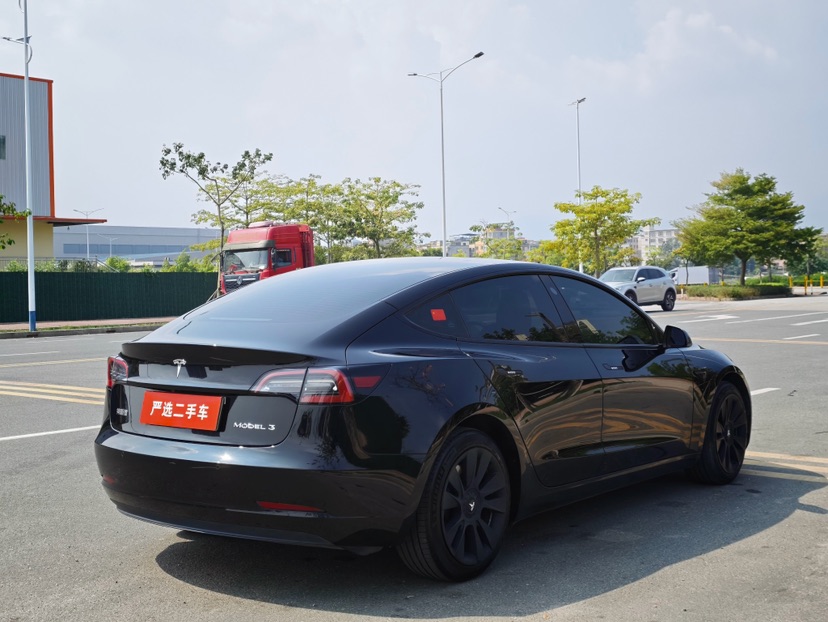 Tesla Model 3 2023 car image #5