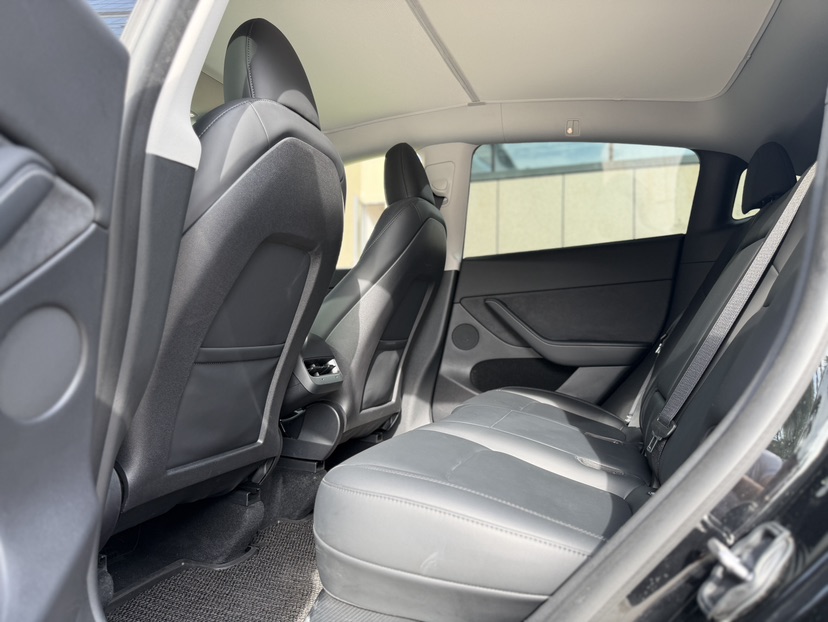 Tesla Model Y 2023 #11 Tesla Model Y 2023 car image #11