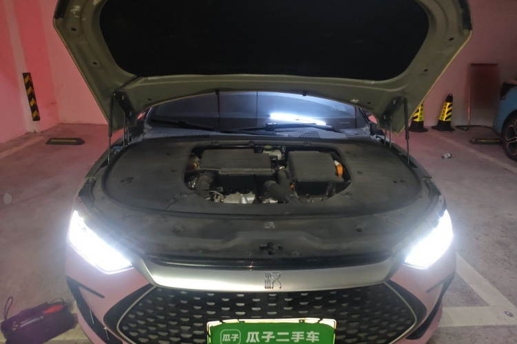 BYD Han 2023 #22 BYD Han 2023 car image #22