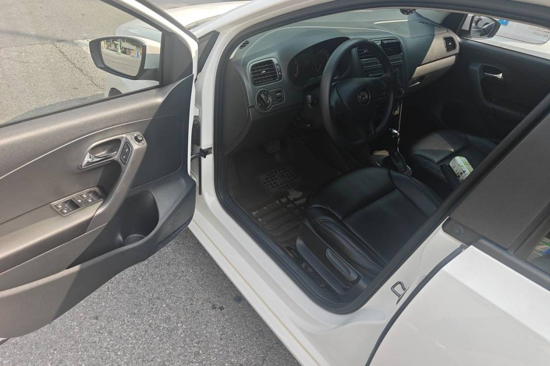 Volkswagen Polo 2016 #23 Volkswagen Polo 2016 car image #23