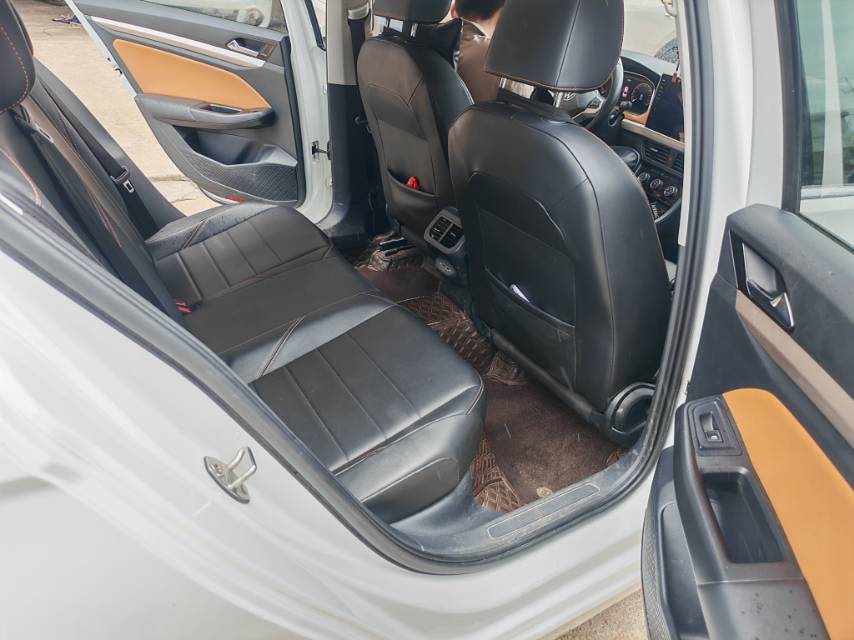 Volkswagen Bora 2023 car image #3