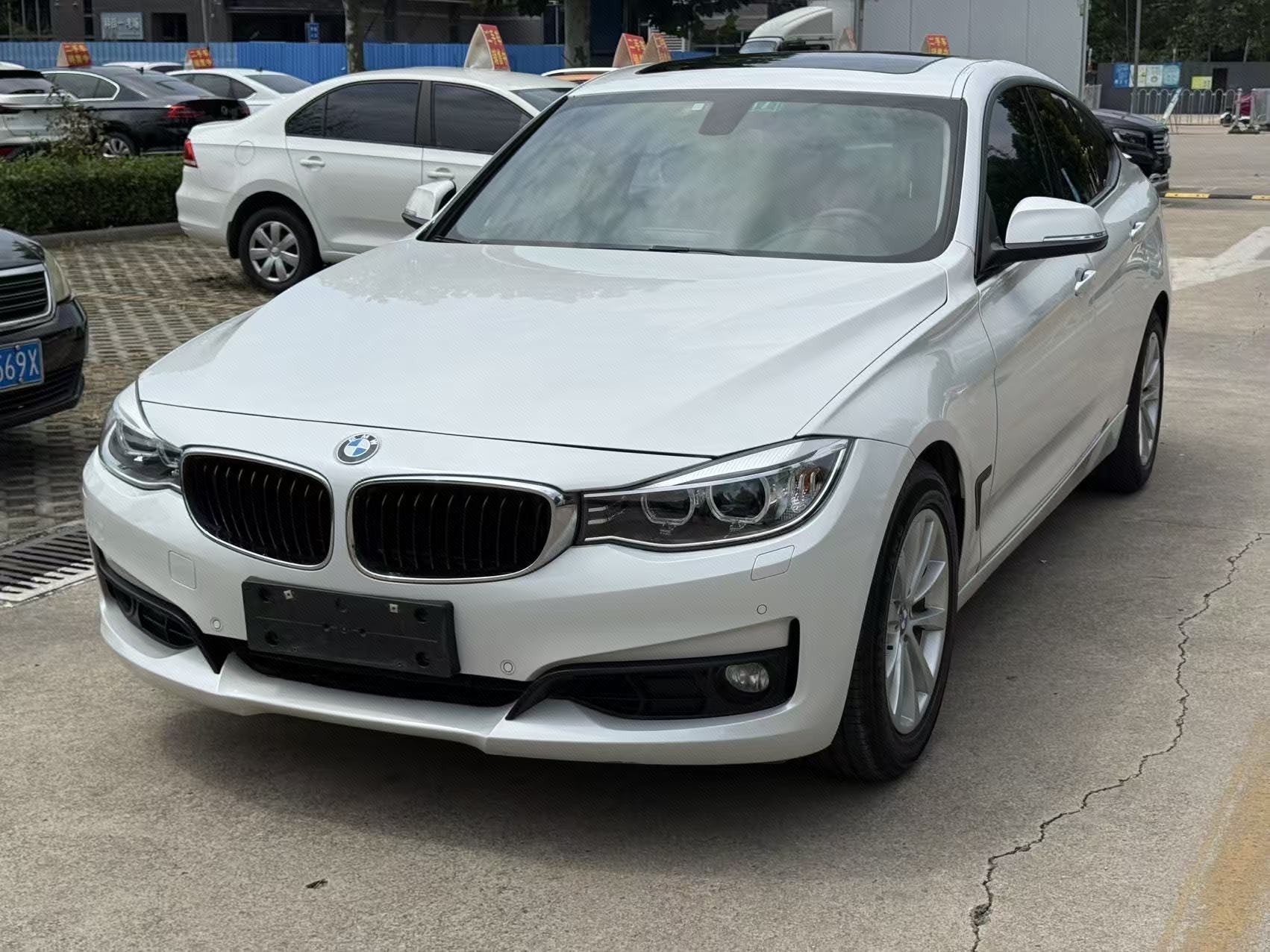 2017 2017 car image