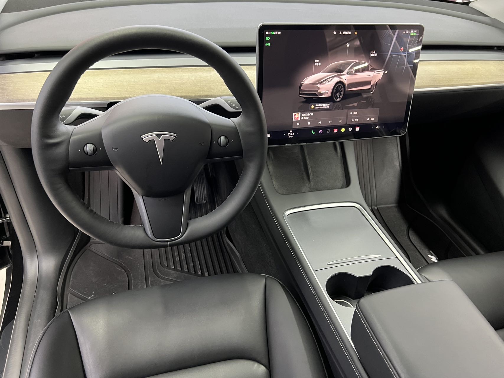 Tesla Model Y 2022 #7 Tesla Model Y 2022 car image #7