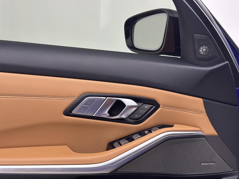 BMW 3 Series 2019 #9 BMW 3 Series 2019 car image #9
