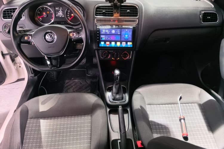 Volkswagen Polo 2016 #11 Volkswagen Polo 2016 car image #11