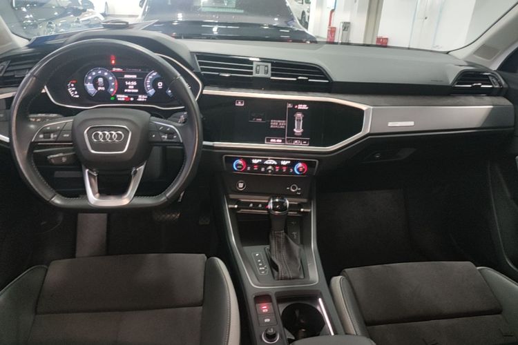 Audi Q3 2021 #10 Audi Q3 2021 car image #10