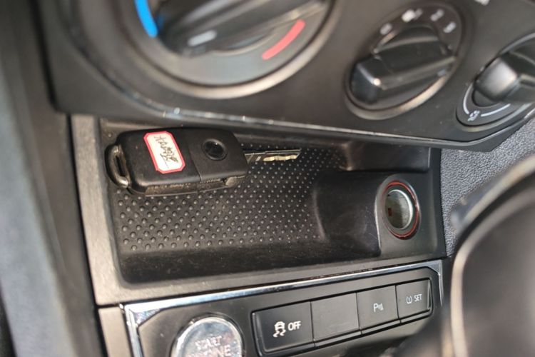 Volkswagen Lavida 2019 #9 Volkswagen Lavida 2019 car image #9