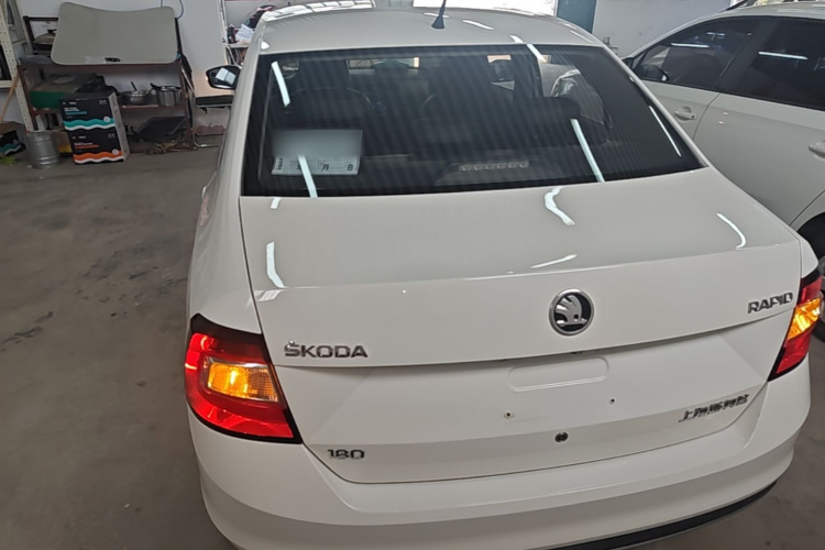 Skoda Rapid 2018 #4 Skoda Rapid 2018 car image #4