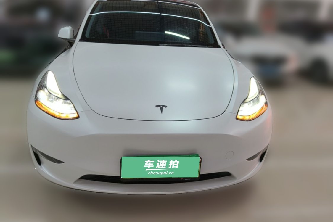 Tesla Model Y 2024 #3 Tesla Model Y 2024 car image #3