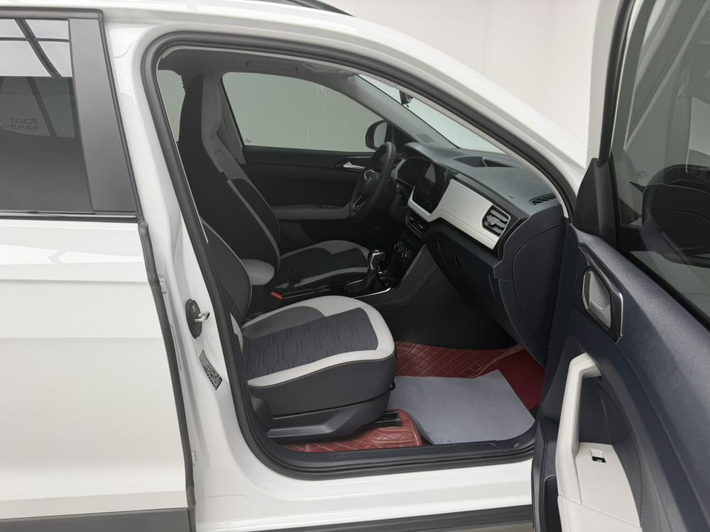 Volkswagen Tharu 2025 car image #18