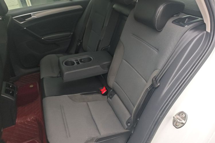 Volkswagen Golf 2018 #17 Volkswagen Golf 2018 car image #17