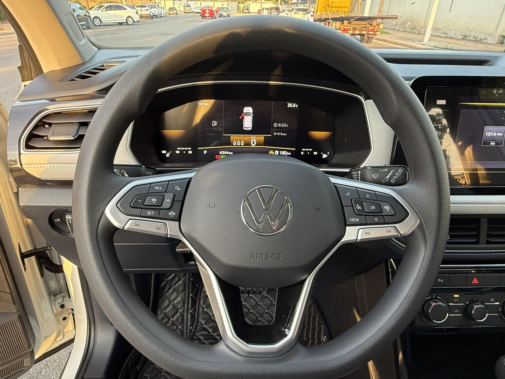 Volkswagen Tharu 2025 imagen de coche #15