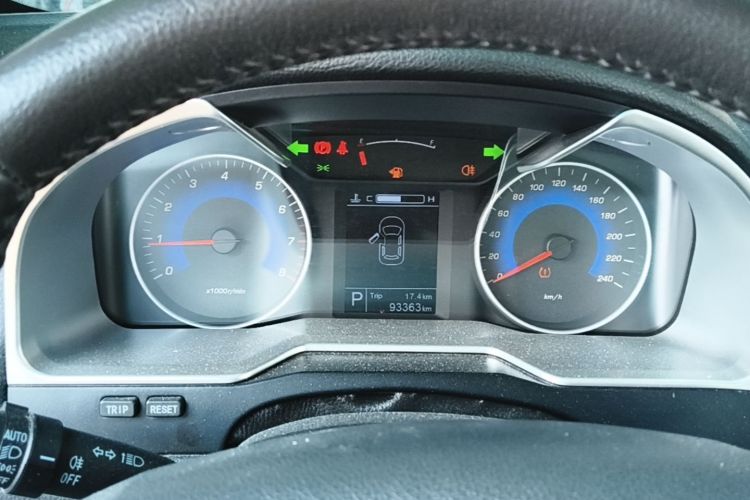 GEELY Emgrand 2016 car image #12