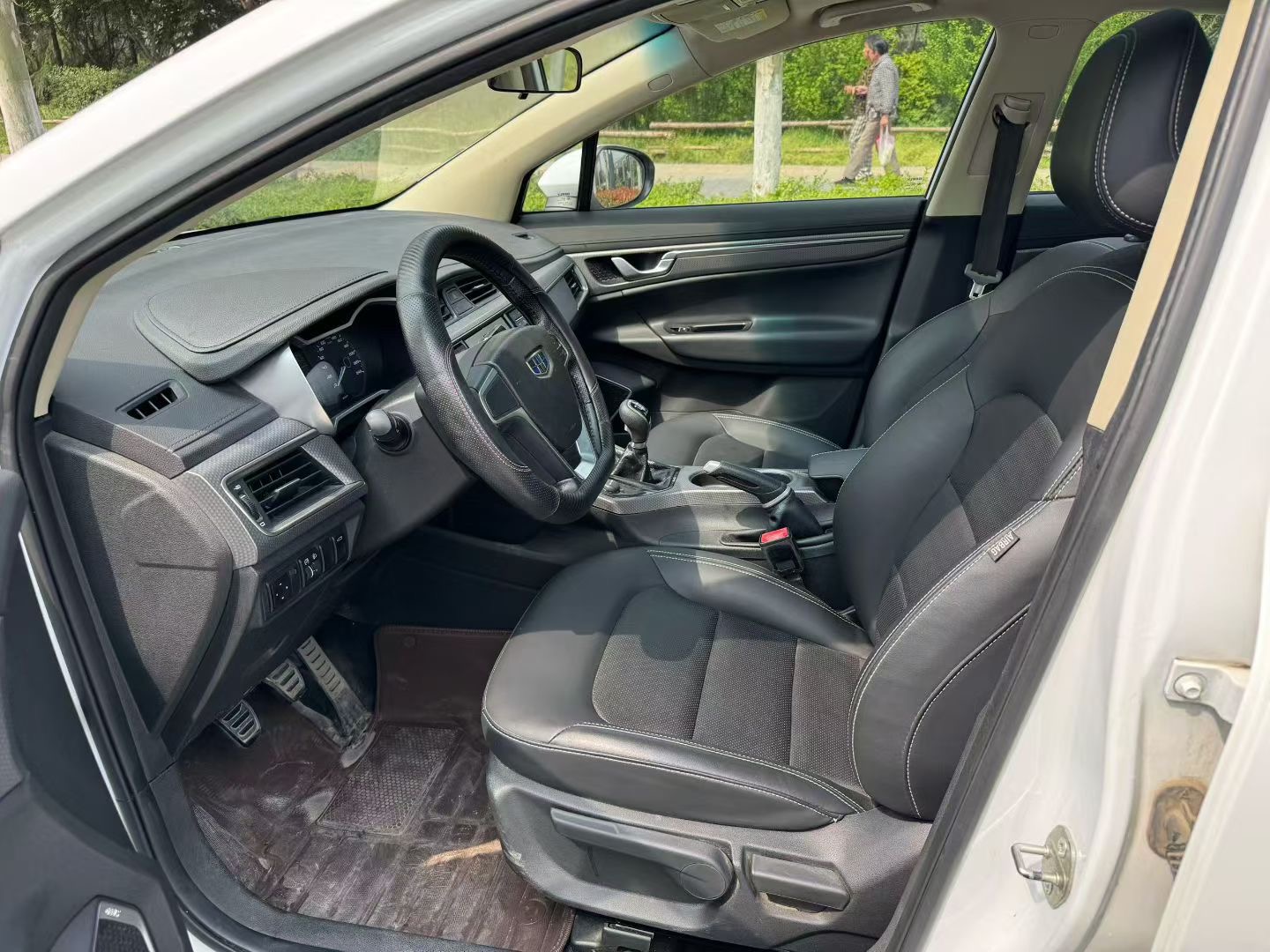 GEELY Emgrand GS 2017 immagine di auto #4