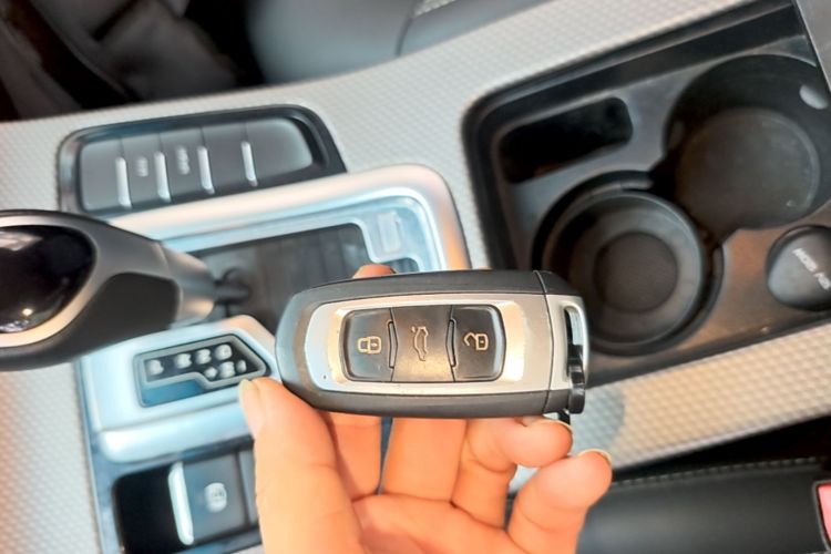 GEELY Emgrand GS 2017 car image #9
