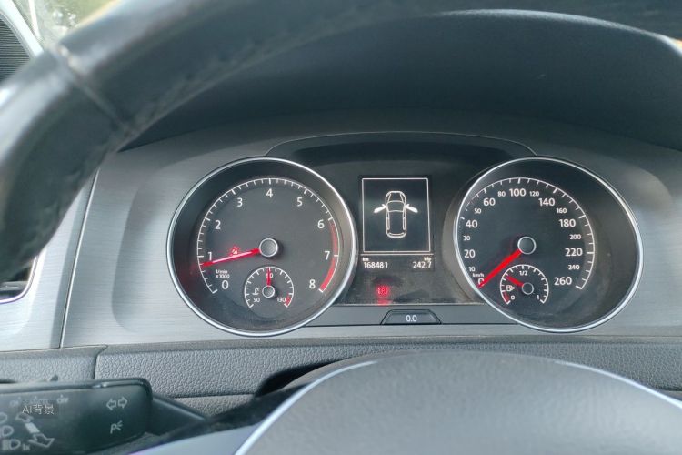 Volkswagen Golf 2015 car image #13